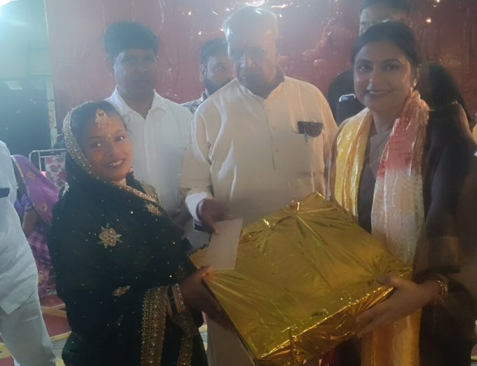 Hardoi : संडीला में दहेज मुक्त सामूहिक विवाह का आयोजन, जोड़ों ने बिना लेन-देन के शुरू किया नया जीवन