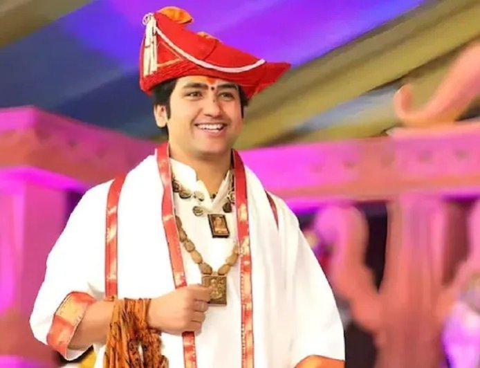 सेवा और समर्पण का नया आह्वान: नागपुर में धीरेंद्र शास्त्री ने की RSS की जमकर तारीफ।