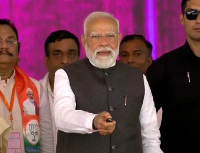 Hardoi : प्रधानमंत्री नरेंद्र मोदी ने देश के सबसे बड़े एक्सप्रेसवे 'गंगा एक्सप्रेसवे' का किया लोकार्पण