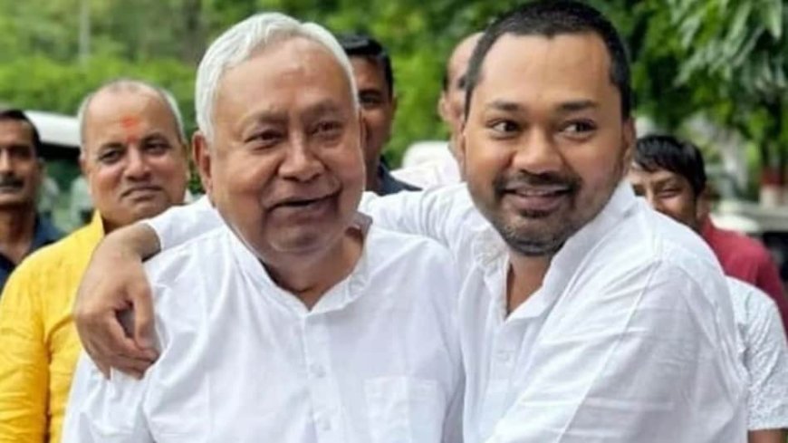 बिहार की सियासत में बड़े उलटफेर की सुगबुगाहट: मुख्यमंत्री नीतीश कुमार ने दिए पद छोड़ने के संकेत, भाजपा के शीर्ष नेतृत्व के फैसले पर टिकी निगाहें।