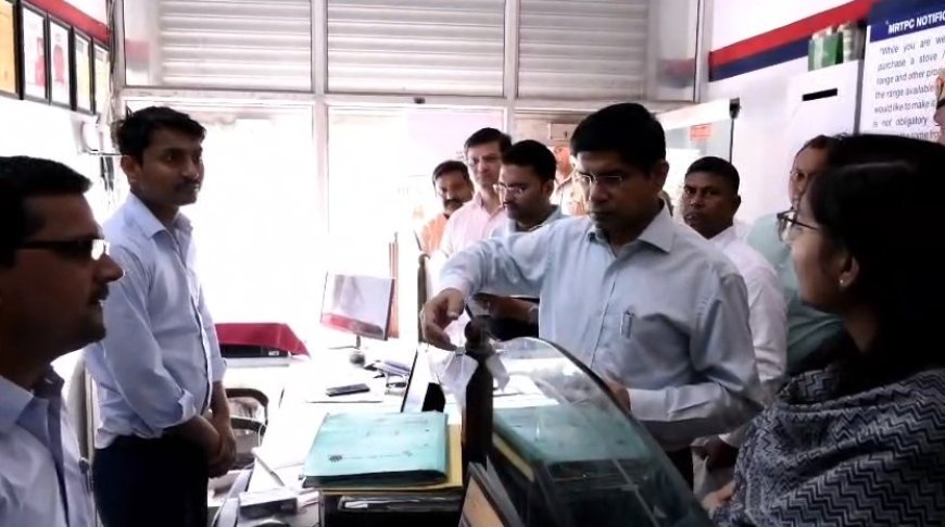 Sambhal: गैस को लेकर घबराने की जरूरत नहीं: DM राजेंद्र पेंसिया ने औचक निरीक्षण में हालात बताए सामान्य। 