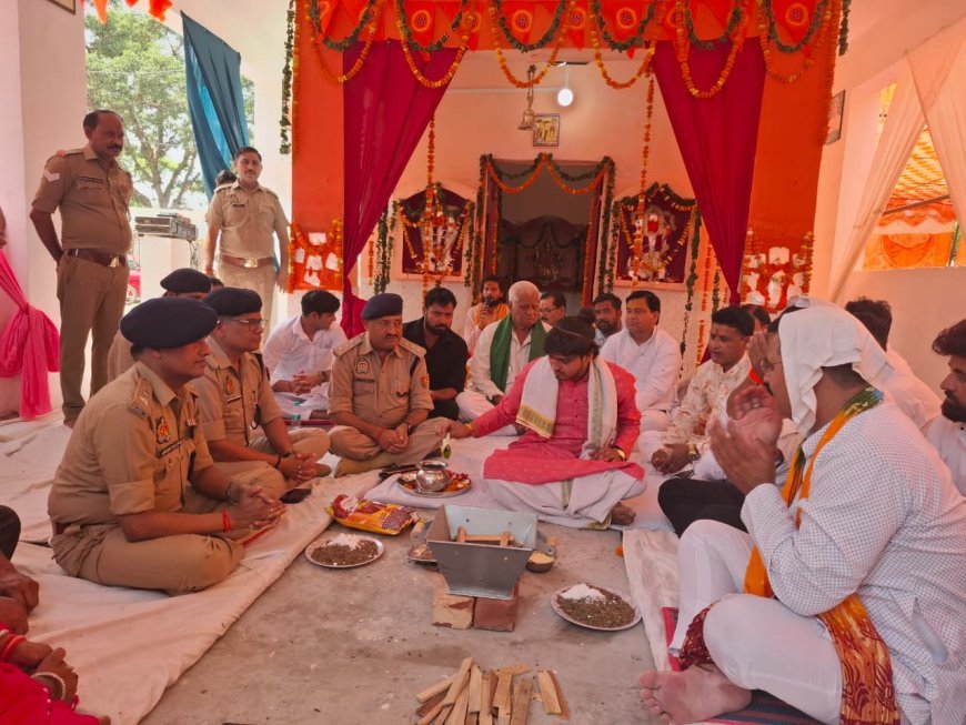 Hathras : सासनी कोतवाली में 29 वर्ष पुराने मंदिर का भव्य जीर्णोद्धार और प्रतिमाओं की प्राण प्रतिष्ठा संपन्न