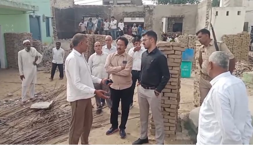 Sambhal : सम्भल में अवैध कब्जे पर चला बुलडोजर: मदरसा, मस्जिद और 5 दुकानें ढहनी शुरू, 8 दिन की मोहलत के बाद खुद हटाने लगे निर्माण