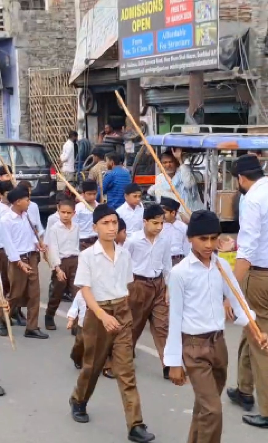 Sambhal : शताब्दी वर्ष में संघ का शक्ति प्रदर्शन, हिंदू नव वर्ष पर सम्भल में गूंजा अनुशासन का स्वर