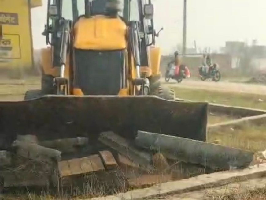 Saharanpur : सहारनपुर विकास प्राधिकरण की कार्रवाई बनी मजाक, सील लगने के कुछ ही घंटों बाद फिर खुला बैंक्वेट हॉल