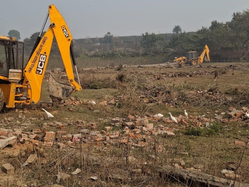 Lucknow : चिनहट के जुग्गौर में अवैध प्लाटिंग तोड़ने गयी एलडीए टीम को घेरा 