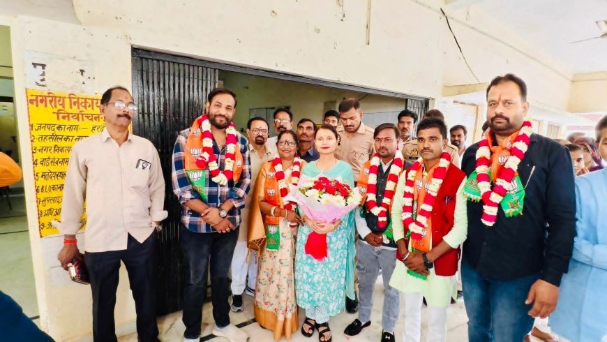 Hardoi : संडीला में नए सभासदों की एंट्री, शपथ ग्रहण समारोह में जुटे जनप्रतिनिधि