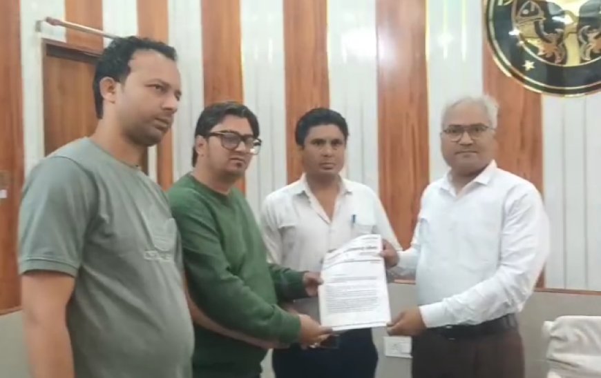 Sambhal : पूर्व IPS अमिताभ ठाकुर के समर्थन में गरजी आज़ाद अधिकार सेना, फर्जी मुकदमों और धमकियों पर उठी जांच की मांग