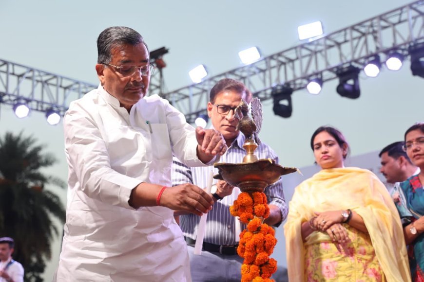 Lucknow : आंबेडकर जयंती पर लखनऊ बना सामाजिक जागरूकता का मंच, देशभर के कलाकारों ने बिखेरी प्रतिभा