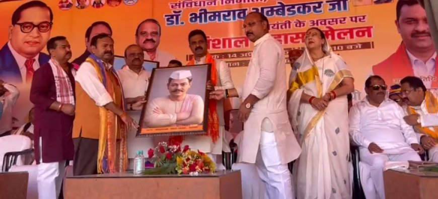 Hardoi : हरदोई में भाजपा विधायक ने योगी-मोदी को बताया आज का भगवान, कहा पाखंड छोड़ साथ आएं