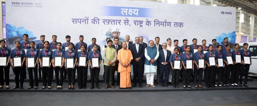 Lucknow: टाटा संस के चेयरमैन बोले- यूपी में अपार संभावनाएं, अगले पांच वर्षों में तेजी से बढ़ेगा निवेश और रोजगार। 