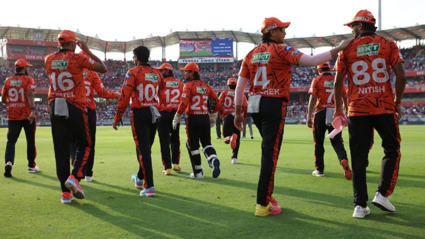 सनराइजर्स हैदराबाद का बड़ा दांव: दक्षिण अफ्रीकी तेज गेंदबाज गेराल्ड कोट्ज़ी की टीम में एंट्री, चोटिल डेविड पायने हुए टूर्नामेंट से बाहर।