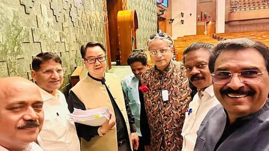 थरूर-रिजिजू संवाद: 'महिला विरोधी' के ठप्पे पर दिलचस्प चर्चा, कांग्रेस सांसद बोले- 'मैं तो महिलाओं को मानता हूँ ह्यूमन्स 2.0'