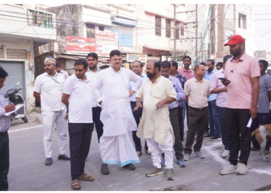 Ayodhya : बरसात से पहले जलभराव रोकने के लिए नगर निगम सख्त, महापौर ने दिए नाला सफाई और अतिक्रमण हटाने के निर्देश