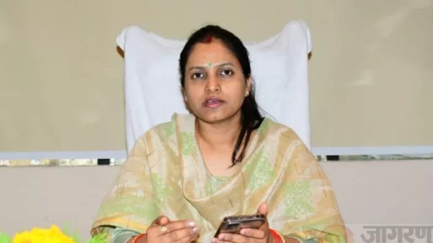 Special : फतेहपुर के विकास पथ पर डीएम निधि गुप्ता वत्स का 'विजन-2026', शुरू होगा जन-सरोकार और अनुशासन का नया अध्याय