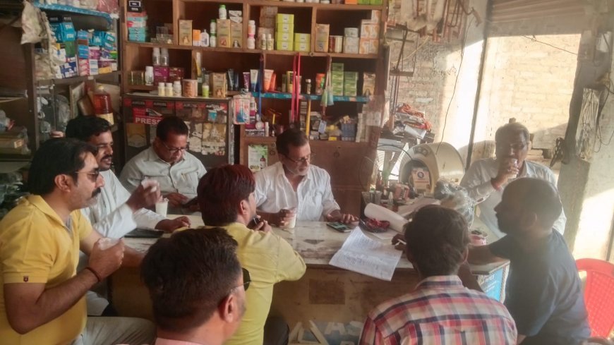 Sitapur : महमूदाबाद में पत्रकारों की बैठक आयोजित, संगठन की मजबूती और सम्मान के लिए बनाई गई नई कार्यकारिणी