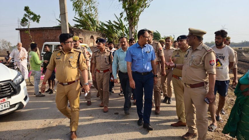 Santkabirnagar : धर्मपुरा के खेतों में लगी भीषण आग, जिलाधिकारी और पुलिस अधीक्षक ने किया मुआयना