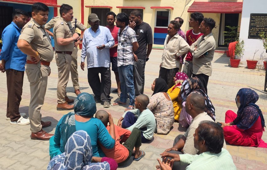 Bajpur : युवक की मौत के बाद ग्रामीणों का हंगामा, आरोपी की गिरफ्तारी के लिए कोतवाली घेरी