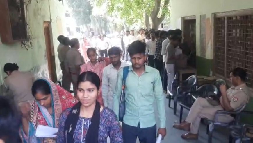 Sambhal : सम्भल में होमगार्ड परीक्षा का दूसरा दिन: दोनों पालियों में 75% से ज्यादा उपस्थिति, हजारों अभ्यर्थी रहे शामिल