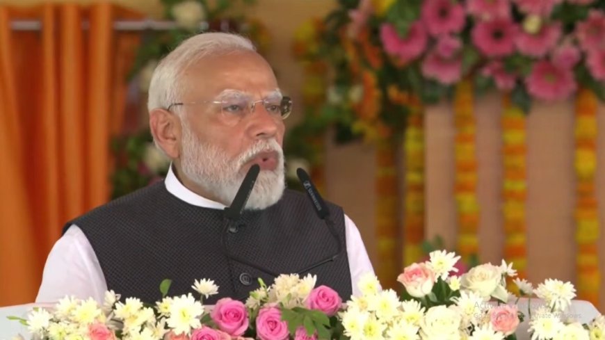 पीएम मोदी का करारा प्रहार- सपा की राजनीति पर घेराबंदी, 'परिवारवाद और जातिवाद' को बताया विकास की राह में रोड़ा