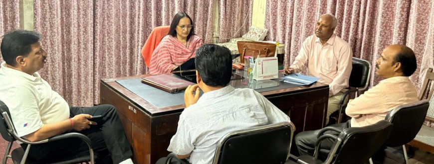 Bajpur : बस स्टैंड से जल्द शुरू होगा बसों का संचालन, भाजपा नेता ने रोडवेज अधिकारियों के साथ की बैठक