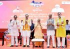 लखनऊ में ‘श्रमवीर गौरव समारोह 2026’: योगी आदित्यनाथ ने श्रमिक कल्याण के लिए गिनाईं बड़ी उपलब्धियां।