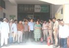 Sambhal: जिला अस्पताल में फायर मॉक ड्रिल, आग से बचाव के गुर सिखाए गए। 