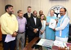 Lucknow : न्यूजीलैंड की तकनीक से उत्तर प्रदेश में बढ़ेगा शहद का उत्पादन और निर्यात- केशव प्रसाद मौर्य