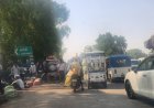 Sitapur : इटौंजा टोल प्लाजा पर अवैध मंडी से लग रहा जाम, रालोद नेता ने जिलाधिकारी से की कार्रवाई की मांग