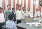 Sambhal : पुरुष आयोग और पुलिस शिकायत आयोग की मांग को लेकर आजाद अधिकार सेना का प्रदर्शन, राष्ट्रपति को भेजा ज्ञापन