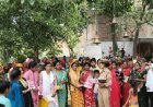 Hardoi : ग्राम चौपाल में महिलाओं को सुरक्षा और पुरुषों को यातायात नियमों के प्रति किया सचेत