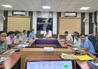 Sitapur : जिलाधिकारी की अध्यक्षता में स्वास्थ्य समिति की बैठक, बेहतर इलाज और समय पर टीकाकरण के निर्देश