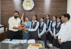 Deoband: द् दून वैली पब्लिक स्कूल, देवबंद के मंडल टॉपर विद्यार्थियों ने डी.एम. सहारनपुर से की भेंट। 