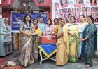 Hardoi: भीषण गर्मी में राहत: इनर व्हील क्लब ऑफ हरदोई डीओडी ने मंदिर परिसर में लगाया वाटर कूलर, जरूरतमंद महिला को दी सिलाई मशीन। 