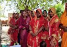 Sitapur: श्रद्धा और उल्लास के साथ मनाया गया वट सावित्री व्रत, मंदिरों में उमड़ी सुहागिनों की भीड़।