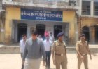 Hathras : लेखपाल मुख्य परीक्षा केंद्रों पर पहुंचे जिलाधिकारी और एसपी, सुरक्षा और व्यवस्थाओं का लिया जायजा