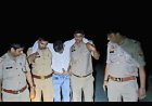 Lakhimpur- Kheri : नकहा बाजार में युवती पर हमला करने वाला आरोपी पुलिस मुठभेड़ में घायल, पैर में गोली लगने के बाद गिरफ्तार
