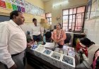 Hathras: सीएमओ डॉ. राजीव राय के औचक निरीक्षण में कई स्वास्थ्य केंद्रों पर मिलीं खामियां, अनुपस्थित कर्मचारियों के वेतन पर रोक। 