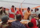 Lucknow : स्टांप पंजीयन मंत्री के विशाल भंडारे में उमड़ी सरकार, मंत्रियों ने भक्तों को बांटा प्रसाद