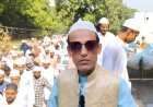 Sambhal : ईदगाह में फूलों की बारिश, भाईचारे का पैगाम, नमाज़ियों पर गुलाब बरसाकर सईद अख्तर इसराइली ने दिया अमन और एकता का संदेश