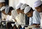 Lucknow : मदरसा बोर्ड के मेधावियों को योगी सरकार करेगी सम्मानित, टॉप-3 छात्रों को मिलेगा टैबलेट