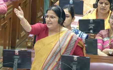 Lucknow : डबल इंजन सरकार की योजनाओं से महिलाएं बनीं आत्मनिर्भर - मंत्री रजनी तिवारी 