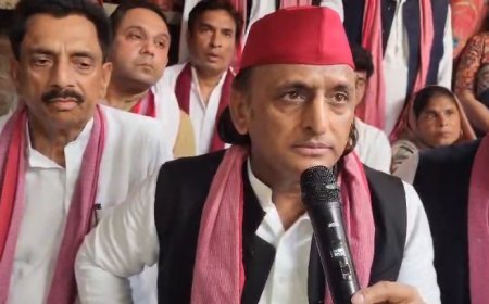 Hardoi : शिल्पी हत्याकांड के बाद शोक संतप्त परिवार से मिले अखिलेश यादव, भाई ने जताई इंसाफ की आस