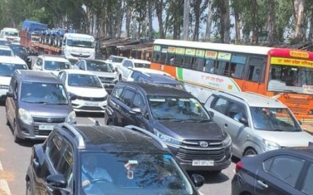 Hapur: श्रद्धा भारी, व्यवस्था लाचार- बुद्ध पूर्णिमा पर ब्रजघाट ‘जामघाट’ में तब्दील। 