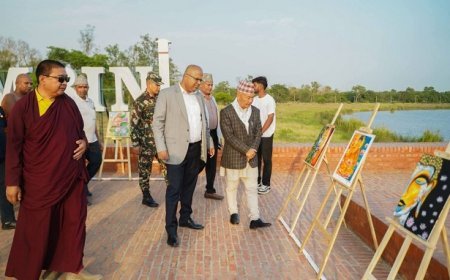 लुंबिनी में बुद्ध जयंती पर भारत-नेपाल की सांस्कृतिक संगम की झलक, भव्य आयोजन में शांति और समरसता का संदेश।