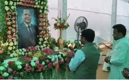 Lucknow : बीकाजी फूड्स के संस्थापक शिवरतन अग्रवाल 'फन्ना बाबू' का निधन, मंत्री नन्दी ने बीकानेर जाकर दी श्रद्धांजलि