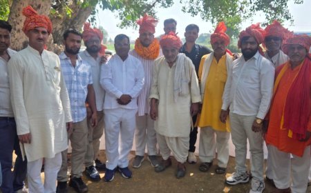 Hathras : सदौलपुर में किसानों की बड़ी बैठक, ट्रेड डील के खिलाफ दिल्ली में महापंचायत की तैयारी