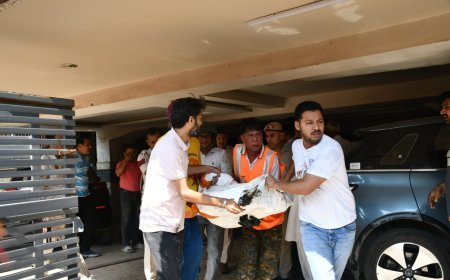 दिल्ली के विवेक विहार में एसी ब्लास्ट के बाद मौत का तांडव, आग की लपटों में झुलसकर 9 लोगों ने तोड़ा दम