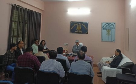 Hardoi: 09  मई 2026 की राष्ट्रीय लोक अदालत को सफल बनाने हेतु  जिले के प्रशासनिक अधिकारियों के साथ हुई बैठक।