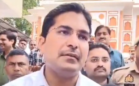 सम्भल में नए डीएम की एंट्री: कल्कि धाम से शुरुआत, विकास और कानून व्यवस्था पर फोकस।